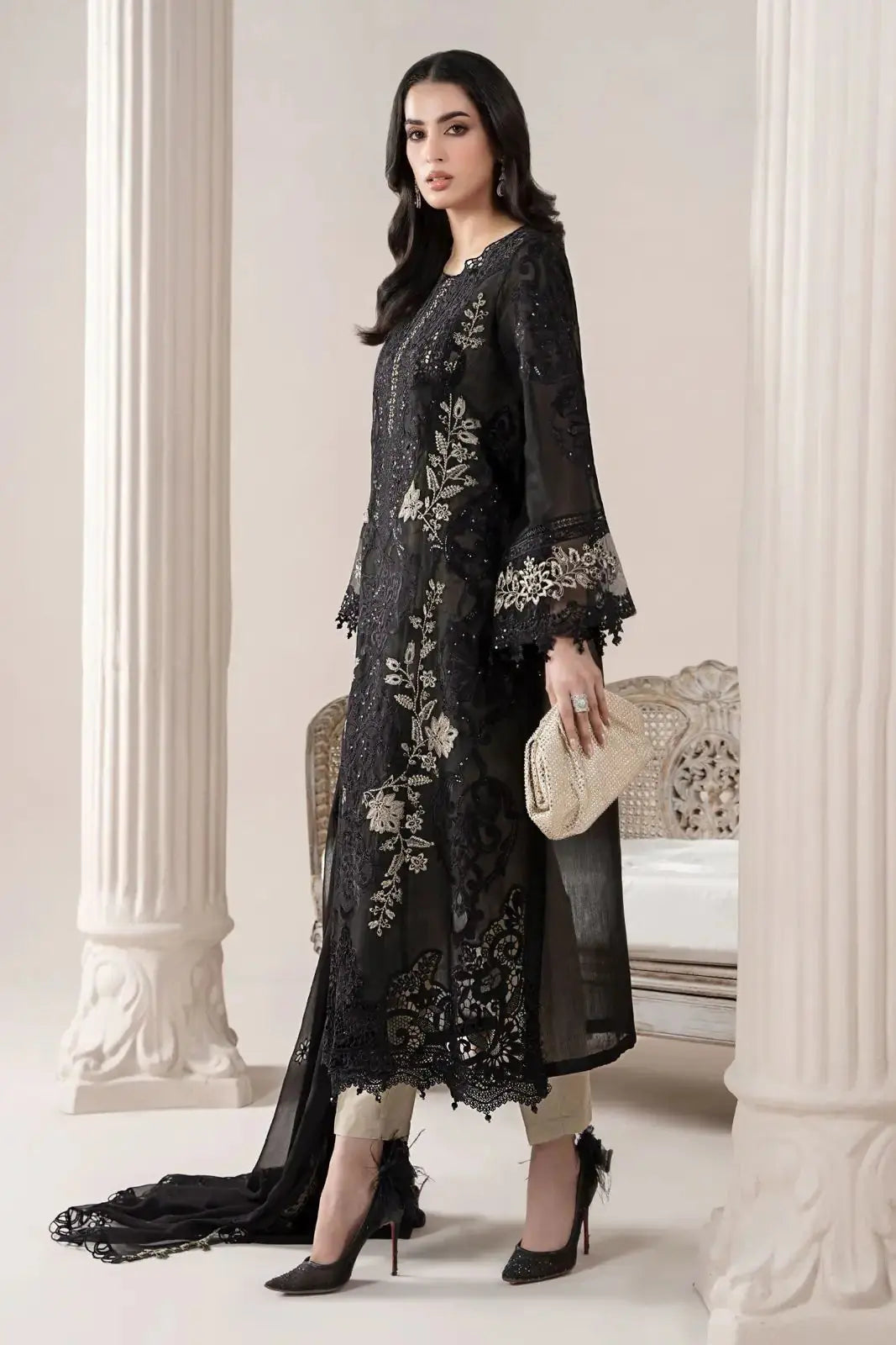 Embroidered Paper Cotton Suit 8495 - SINGHAR