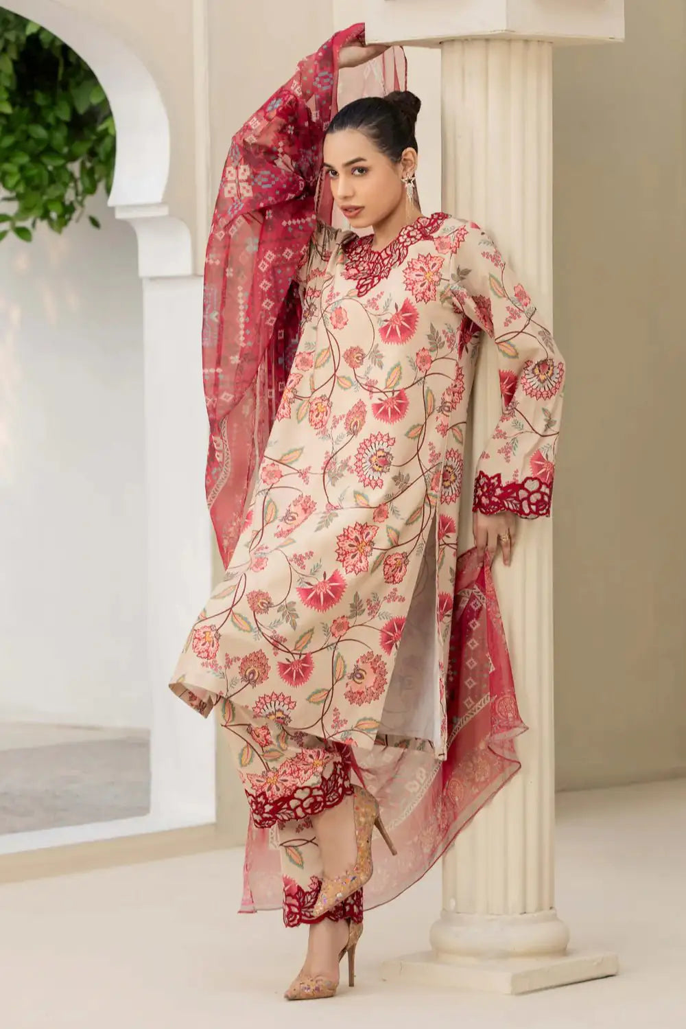 Lawn Suit Pink 8454 - SINGHAR