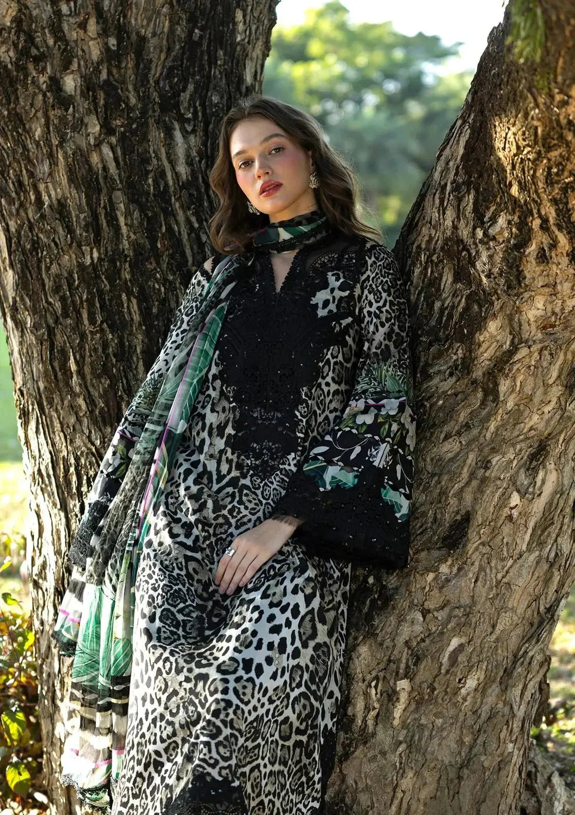 Elaf lawn suit 8510 SINGHAR